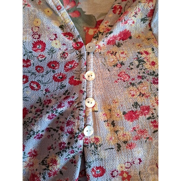 Fig & Flower Boho Top Womens Size M Floral Shirt Blouse Mother of Pearl Buttons - Picture 5 of 14